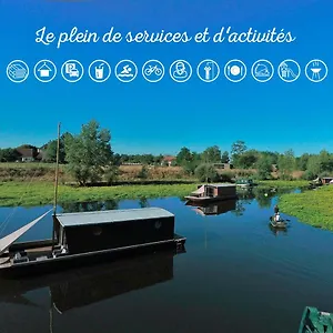 Village Toue Du Domaine Des Demoiselles Botel